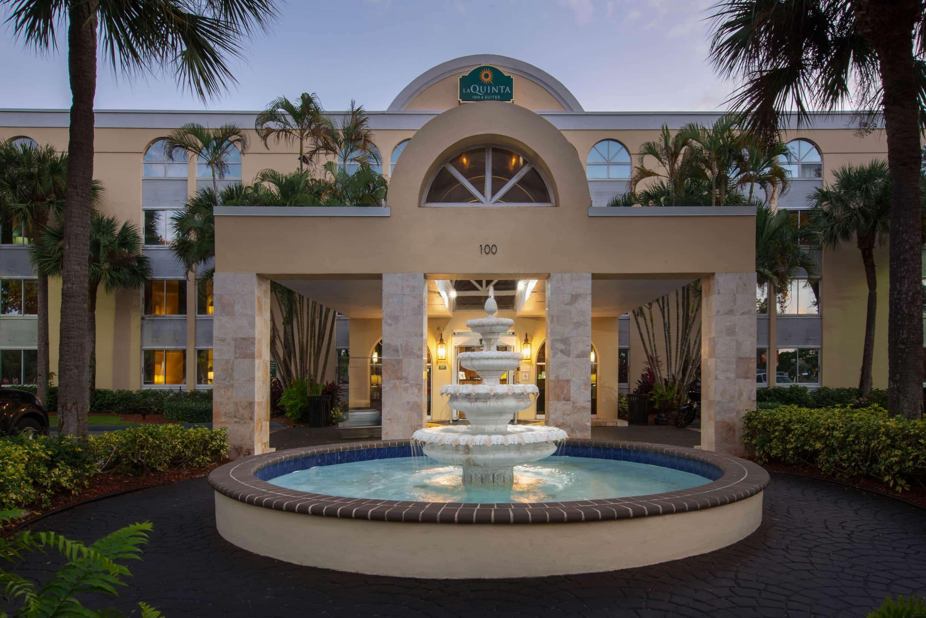 La Quinta I-95 Deerfield Beach - Next To The Home Depot & Behind The Wawa Exterior photo